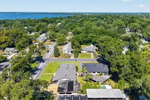205 E 10th Ave, Mount Dora, FL 32757 - Photo 4