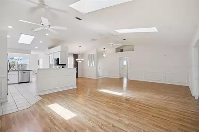25904 Newcombe Circle, Leesburg, FL 34748 - Photo 10