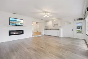 25904 Newcombe Cir, Leesburg, FL 34748 - Photo 18