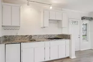 25904 Newcombe Cir, Leesburg, FL 34748 - Photo 20