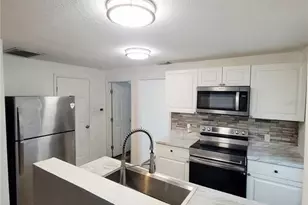 [Address not provided], Saint Petersburg, FL 33713 - Photo 4