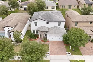9243 Chandler Dr, Groveland, FL 34736 - Photo 4