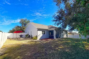 3837 Fallscrest Cir, Clermont, FL 34711 - Photo 10