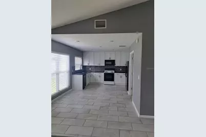 8525 Suburban Drive, Orlando, FL 32829 - Photo 4