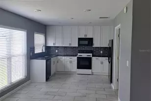 8525 Suburban Dr, Orlando, FL 32829 - Photo 4