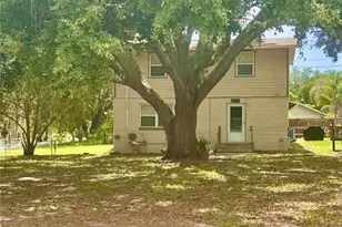 538 Orange St, Mascotte, FL 34753 - Photo 2