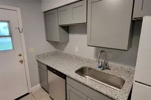 784 E Anderson Rd, Groveland, FL 34736 - Photo 16