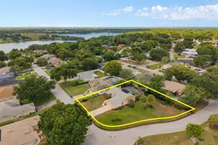 137 Madrona Dr, Eustis, FL 32726 - Photo 24