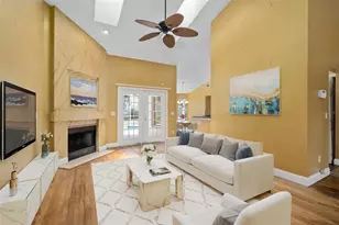 137 Madrona Dr, Eustis, FL 32726 - Photo 4