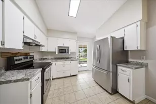 43 Lake Jackson Dr, Mascotte, FL 34753 - Photo 10