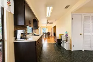 1724 SE 164th Cir, Ocklawaha, FL 32179 - Photo 16