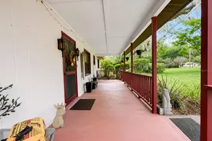1724 SE 164th Cir, Ocklawaha, FL 32179 - Photo 2