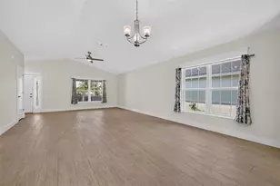 12591 NE 49th Dr, Oxford, FL 34484 - Photo 14