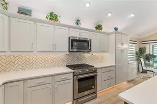 5658 Melvin Dr, The Villages, FL 32163 - Photo 14