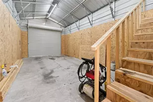 2610 12 Point Dr, Lakeland, FL 33811 - Photo 28