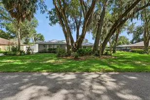 2610 12 Point Dr, Lakeland, FL 33811 - Photo 2