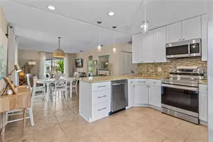 1229 Moonmist Cir, Sarasota, FL 34242 - Photo 4