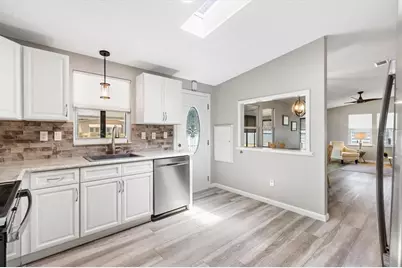 1555 Hillcrest Drive, The Villages, FL 32159 - Photo 8