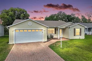 422 San Marino Dr, The Villages, FL 32159 - Photo 2