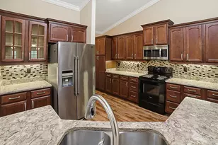 11081 SE 167TH Pl, Summerfield, FL 34491 - Photo 8