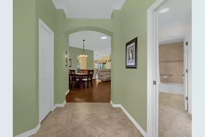 897 Folkstone Way, The Villages, FL 32162 - Photo 4