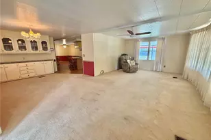 227 Aspen Cir, Leesburg, FL 34748 - Photo 2