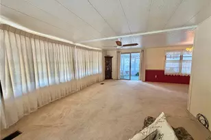 227 Aspen Cir, Leesburg, FL 34748 - Photo 6