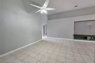 15230 Markham Dr, Clermont, FL 34714 - Photo 4