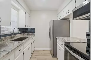 791 Lake Ave, Clermont, FL 34711 - Photo 2