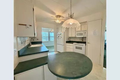 132 Tamarisk Way, Leesburg, FL 34748 - Photo 18