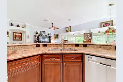 2547 Dividing Creek Path, The Villages, FL 32162 - Photo 20