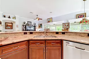 2547 Dividing Creek Path, The Villages, FL 32162 - Photo 20