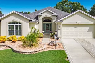 2547 Dividing Creek Path, The Villages, FL 32162 - Photo 2