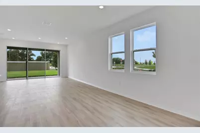 7839 Glen Lily Place, Parrish, FL 34219 - Photo 8