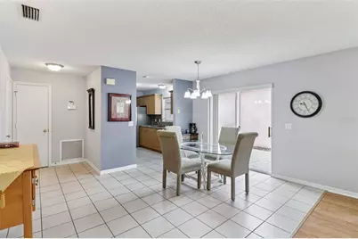 914 Mendoza Boulevard, Lady Lake, FL 32159 - Photo 10
