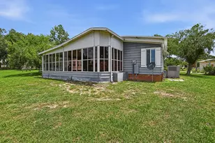 25035 Bellevue, Leesburg, FL 34748 - Photo 32