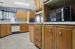 25035 Bellevue, Leesburg, FL 34748 - Photo 16