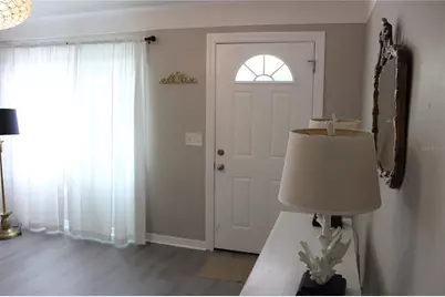 6014 Cedar Street NE, Saint Petersburg, FL 33703 - Photo 4