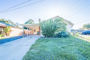 1215 Morin St, Eustis, FL 32726 - Photo 32