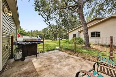 17050 SE 60th Street, Ocklawaha, FL 32179 - Photo 14
