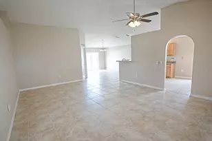 2139 Sandridge Cir, Eustis, FL 32726 - Photo 4