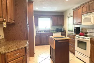4691 Cr 118, Wildwood, FL 34785 - Photo 10