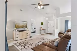 11710 Grand Bay Blvd, Clermont, FL 34711 - Photo 10