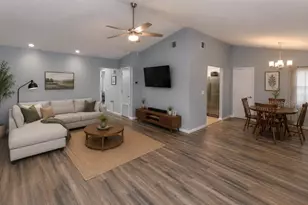 379 Division St, Clermont, FL 34711 - Photo 4