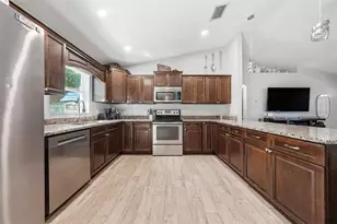 9195 N Saponaria Dr, Citrus Springs, FL 34433 - Photo 10