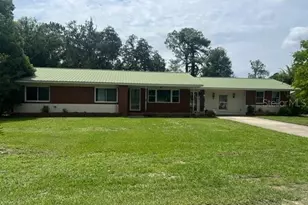 5810 SE Babb Rd, Belleview, FL 34420 - Photo 2