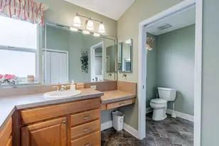 877 Winifred Way, The Villages, FL 32162 - Photo 16