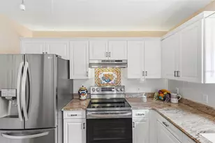 867 Oviedo Rd, Lady Lake, FL 32159 - Photo 4