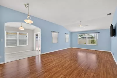 17755 SE 84th Sheldon Terrace, The Villages, FL 32162 - Photo 4