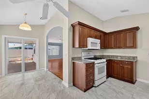 17755 SE 84th Sheldon Terrace, The Villages, FL 32162 - Photo 10
